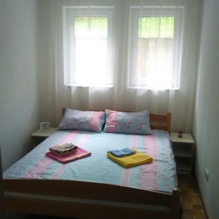 Apartman Jevtic 1 Gornja Toplica Ngoại thất bức ảnh