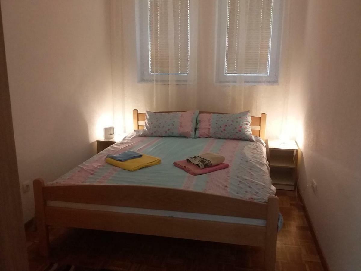 Apartman Jevtic 1 Gornja Toplica Ngoại thất bức ảnh